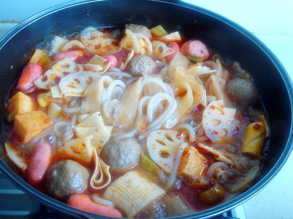 冒菜米粉的做法-香辣味煮菜譜