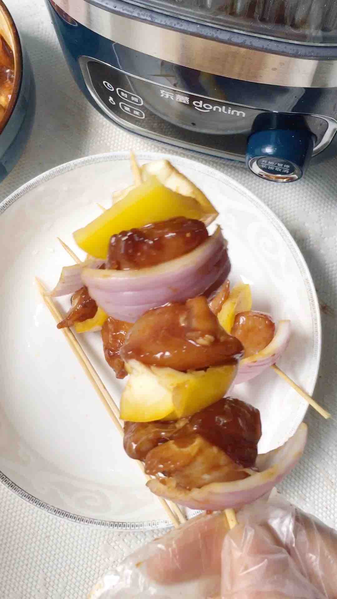 奧爾良烤雞串的做法-家常味烤菜譜-易網健康養生網 奧爾良烤雞串的做法-家常味烤菜譜