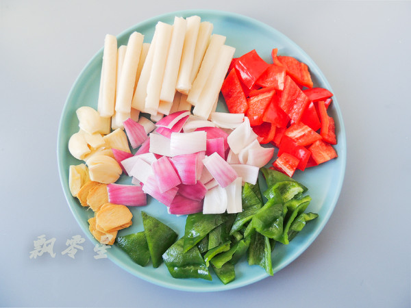 梭子蟹和咖喱碰撞出的美味,簡單零失敗的做法-咖喱味煮菜譜-易網健康養生網 梭子蟹和咖喱碰撞出的美味,簡單零失敗的做法-咖喱味煮菜譜