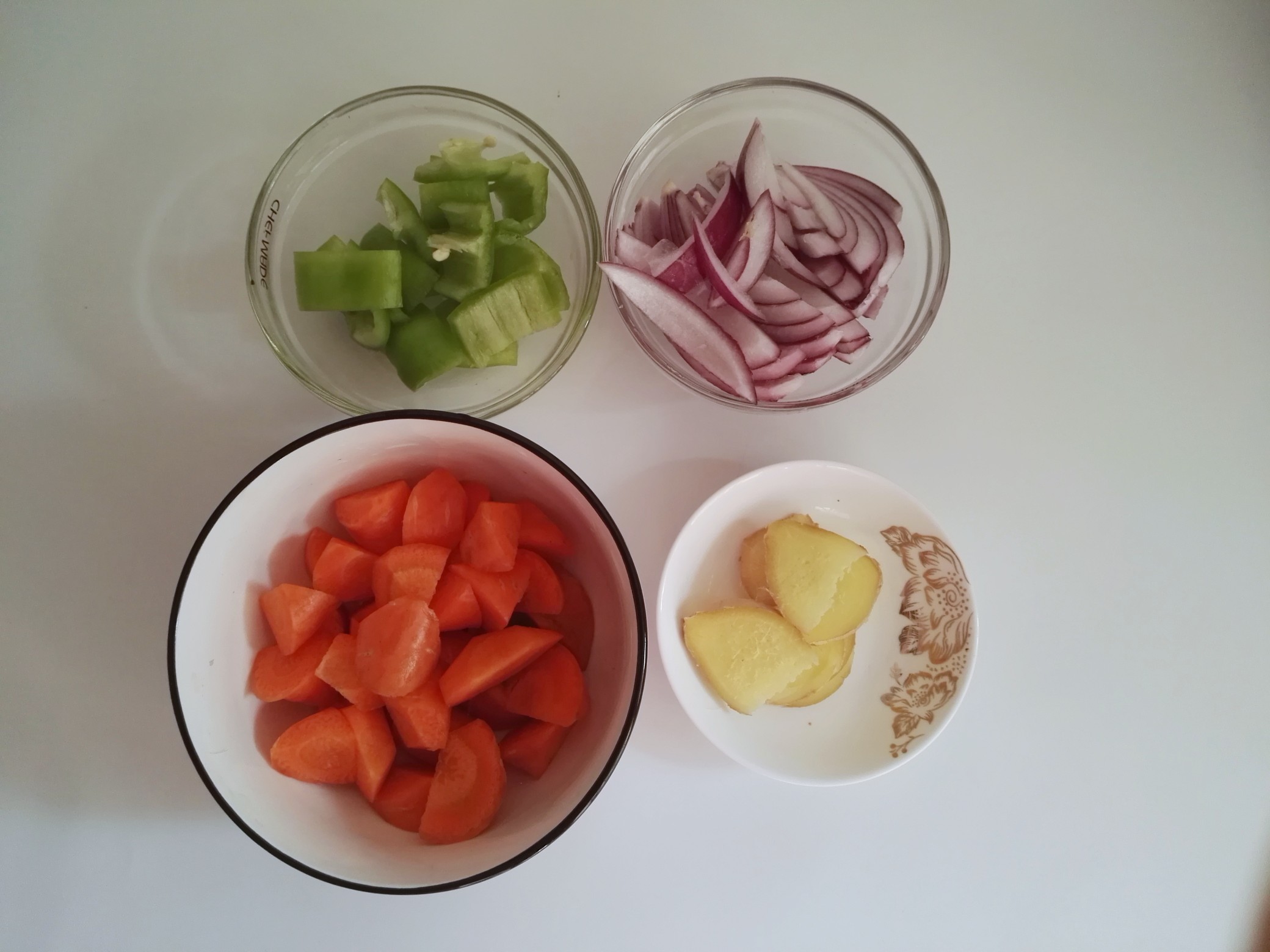 羊排這樣做,簡單又美味,暖身又暖心的做法-咸鮮味煮菜譜-易網健康養生網 羊排這樣做,簡單又美味,暖身又暖心的做法-咸鮮味煮菜譜