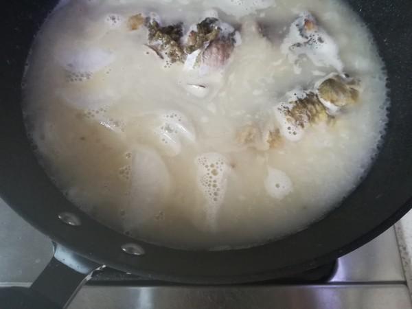 白蘿卜鯽魚湯的做法-咸鮮味燉菜譜-易網(wǎng)健康養(yǎng)生網(wǎng) 白蘿卜鯽魚湯的做法-咸鮮味燉菜譜