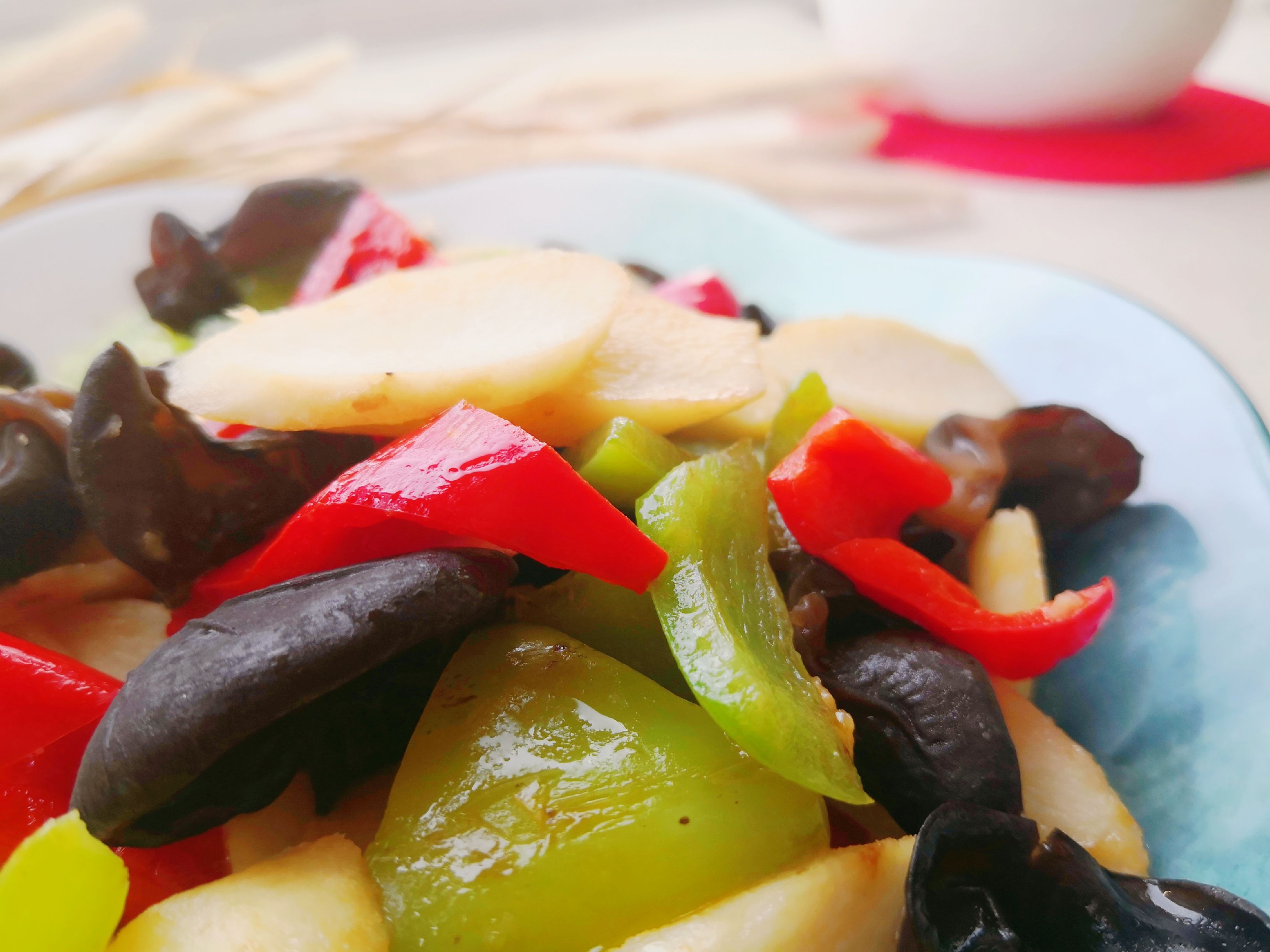 清脆爽口解油膩 山藥炒木耳的做法-家常味炒菜譜-易網健康養生網 清脆爽口解油膩 山藥炒木耳的做法-家常味炒菜譜