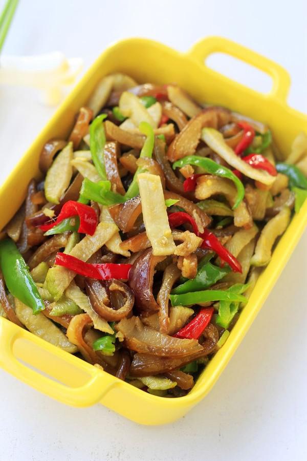 蘿卜干炒肉皮的做法-家常味炒菜譜-易網健康養生網 蘿卜干炒肉皮的做法-家常味炒菜譜