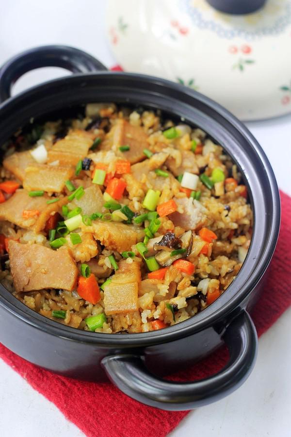 臘肉煲仔飯的做法-家常味燜菜譜-易網健康養生網 臘肉煲仔飯的做法-家常味燜菜譜