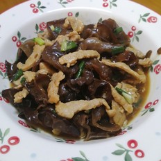 簡簡單單也不失美味~~木耳炒肉絲的做法-家常味炒菜譜