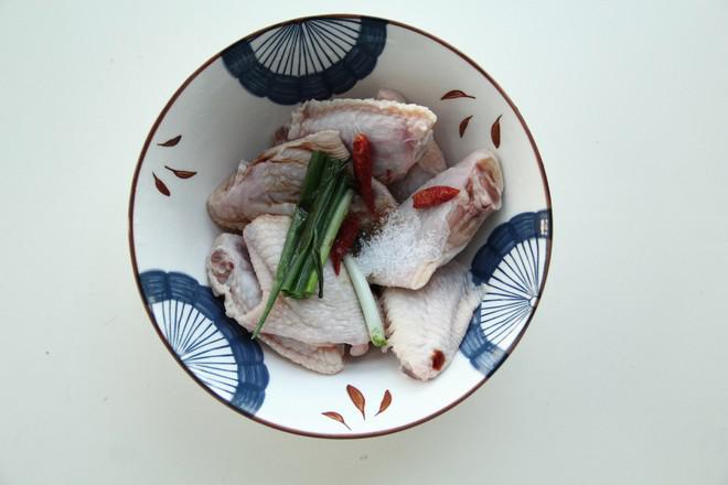 鮮嫩蒸雞翅中，原汁原味的做法-咸鮮味蒸菜譜