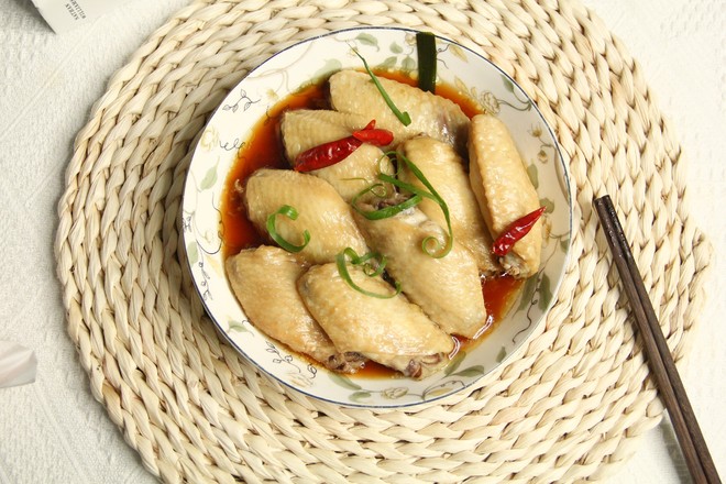 清蒸雞翅中，鮮嫩入味！的做法-咸鮮味蒸菜譜