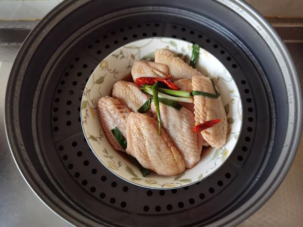 清蒸雞翅中，鮮嫩入味！的做法-咸鮮味蒸菜譜