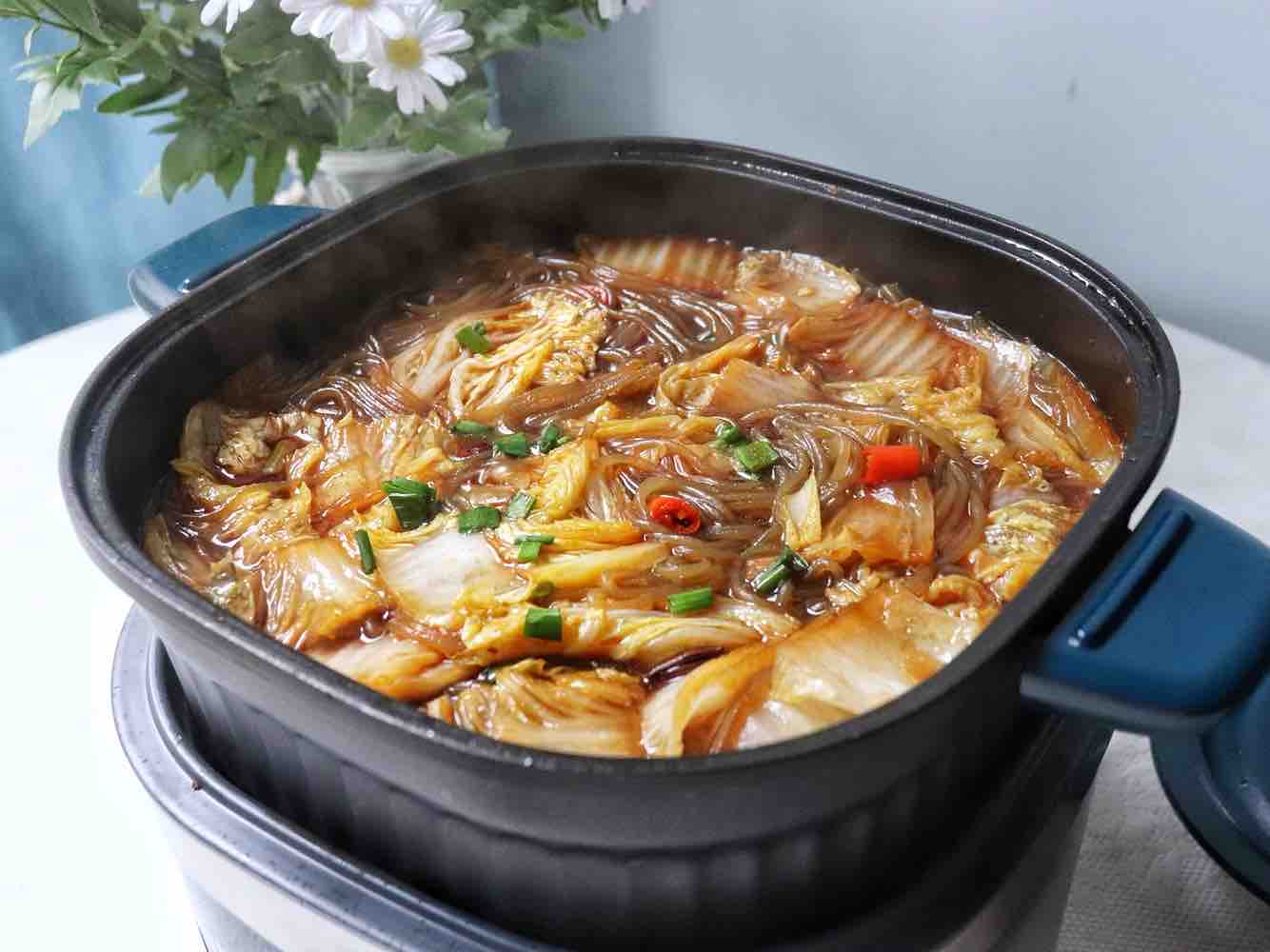 白菜豬肉燉粉條的做法-家常味煮菜譜-易網健康養生網 白菜豬肉燉粉條的做法-家常味煮菜譜