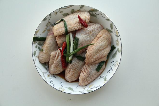 清蒸雞翅中，鮮嫩入味！的做法-咸鮮味蒸菜譜