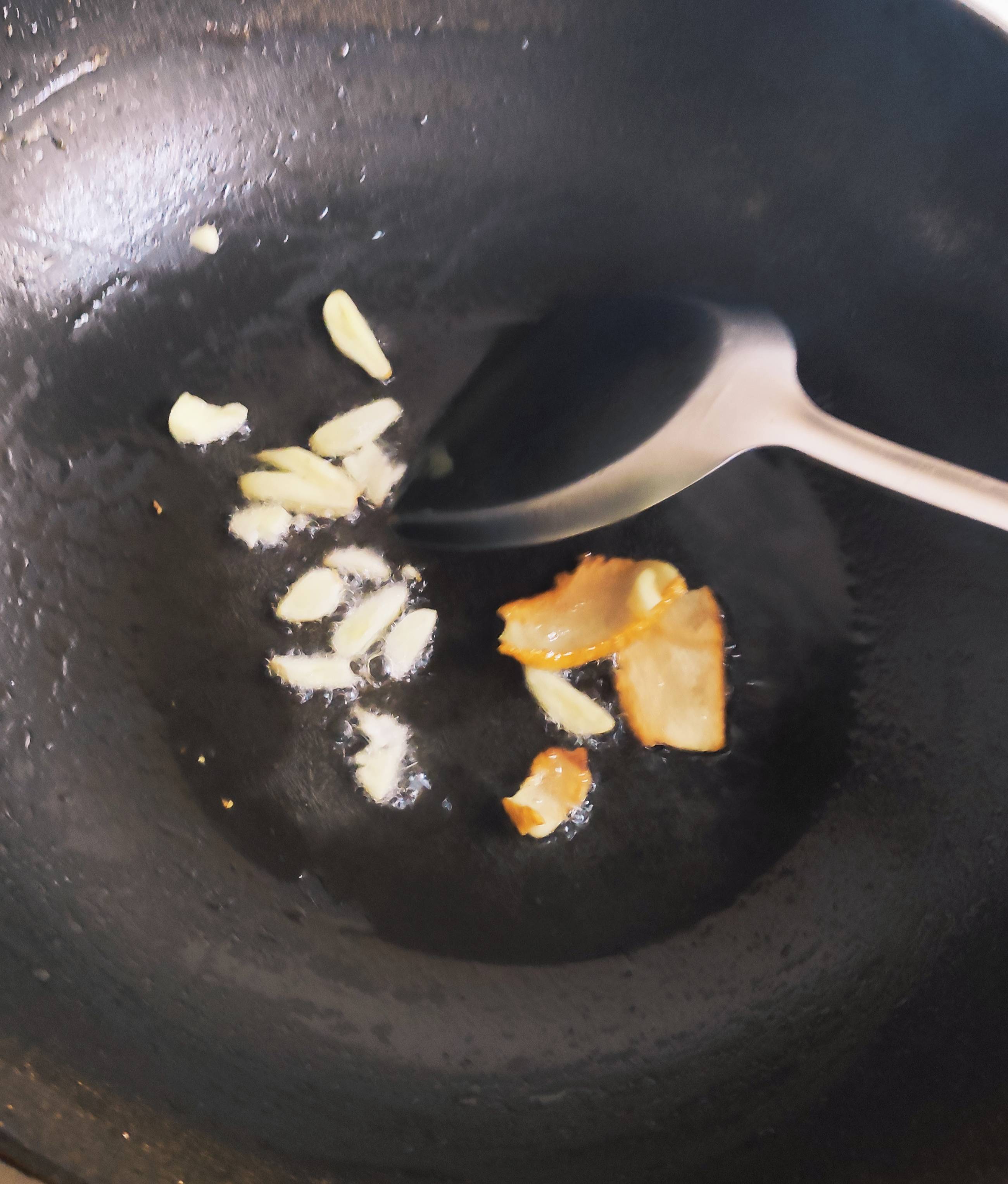 最好的下飯神菜~~~手撕包菜的做法-家常味炒菜譜-易網(wǎng)健康養(yǎng)生網(wǎng) 最好的下飯神菜~~~手撕包菜的做法-家常味炒菜譜