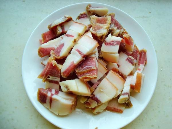 臘肉煲仔飯的做法-家常味燜菜譜-易網健康養生網 臘肉煲仔飯的做法-家常味燜菜譜