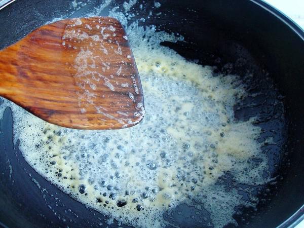 糖霜芋頭的做法-甜味炒菜譜