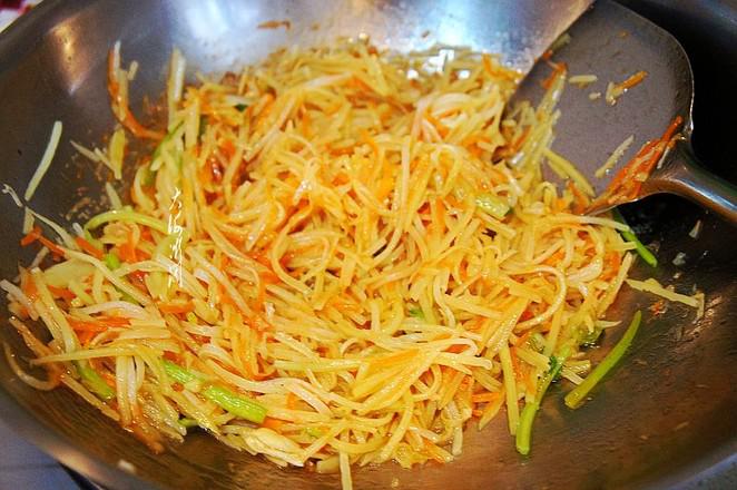 立春必吃的菜~素炒土豆絲的做法-家常味炒菜譜