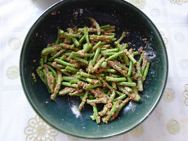 黑麥蒸豇豆的做法-蔥香味蒸菜譜-易網健康養生網 黑麥蒸豇豆的做法-蔥香味蒸菜譜
