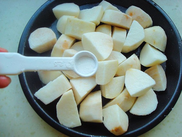 糖霜芋頭的做法-甜味炒菜譜