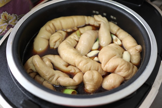 鹵大腸的做法-家常味鹵菜譜
