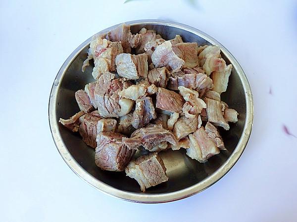 牛腩這么做才對(duì),味爽清香不油膩,驅(qū)寒又暖胃的做法-咸鮮味燉菜譜-易網(wǎng)健康養(yǎng)生網(wǎng) 牛腩這么做才對(duì),味爽清香不油膩,驅(qū)寒又暖胃的做法-咸鮮味燉菜譜