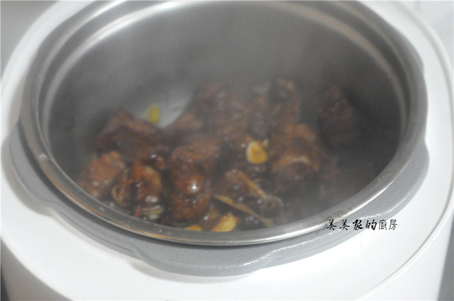 偷學酒店大廚的土豆燒牛腩,果然牛!3天做了2次,孩子還嫌不夠!的做法-咸鮮味燒菜譜-易網健康養生網 偷學酒店大廚的土豆燒牛腩,果然牛!3天做了2次,孩子還嫌不夠!的做法-咸鮮味燒菜譜