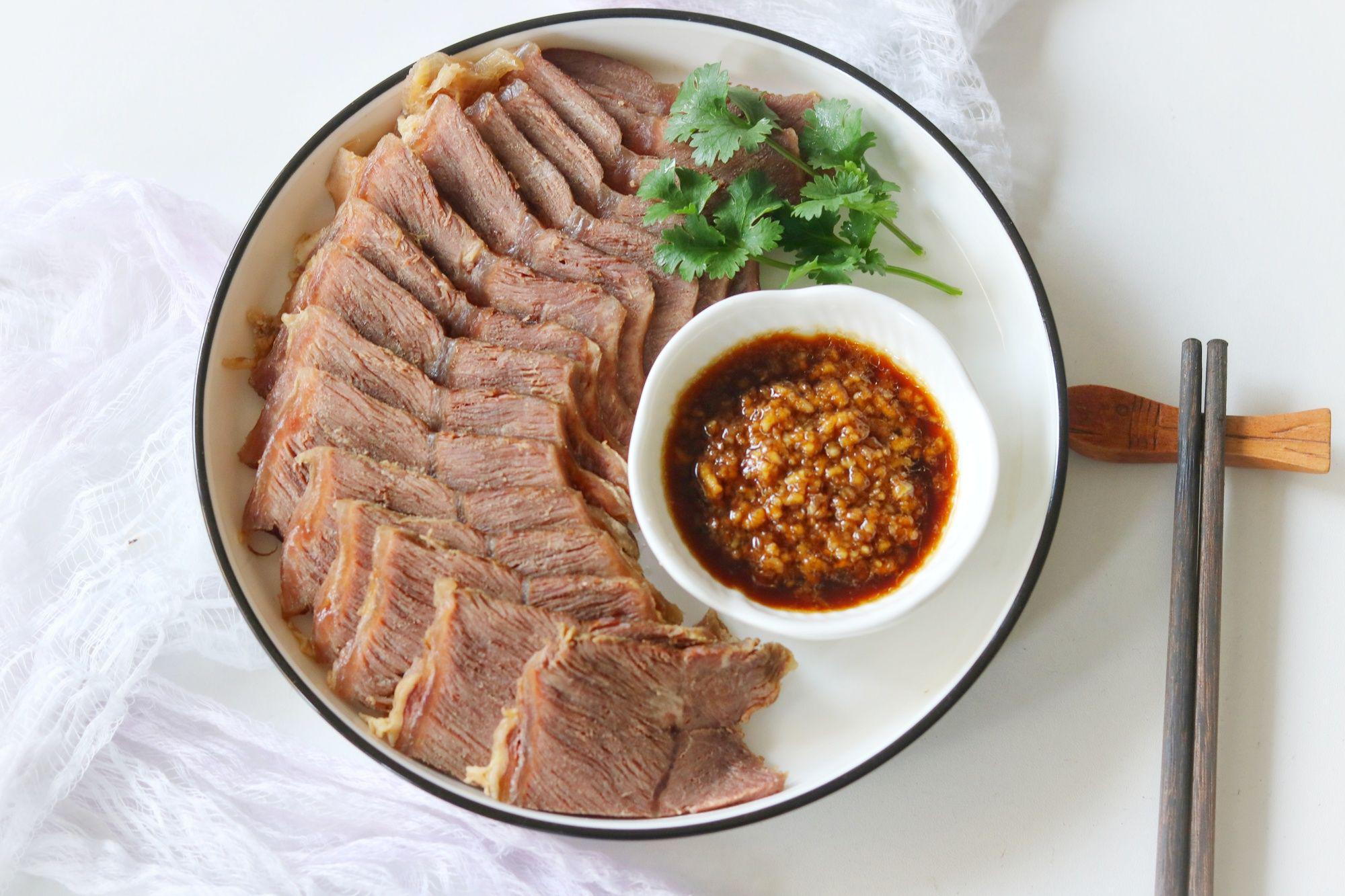 好吃到舔盤的鹵牛肉的做法-家常味燉菜譜-易網健康養生網 好吃到舔盤的鹵牛肉的做法-家常味燉菜譜