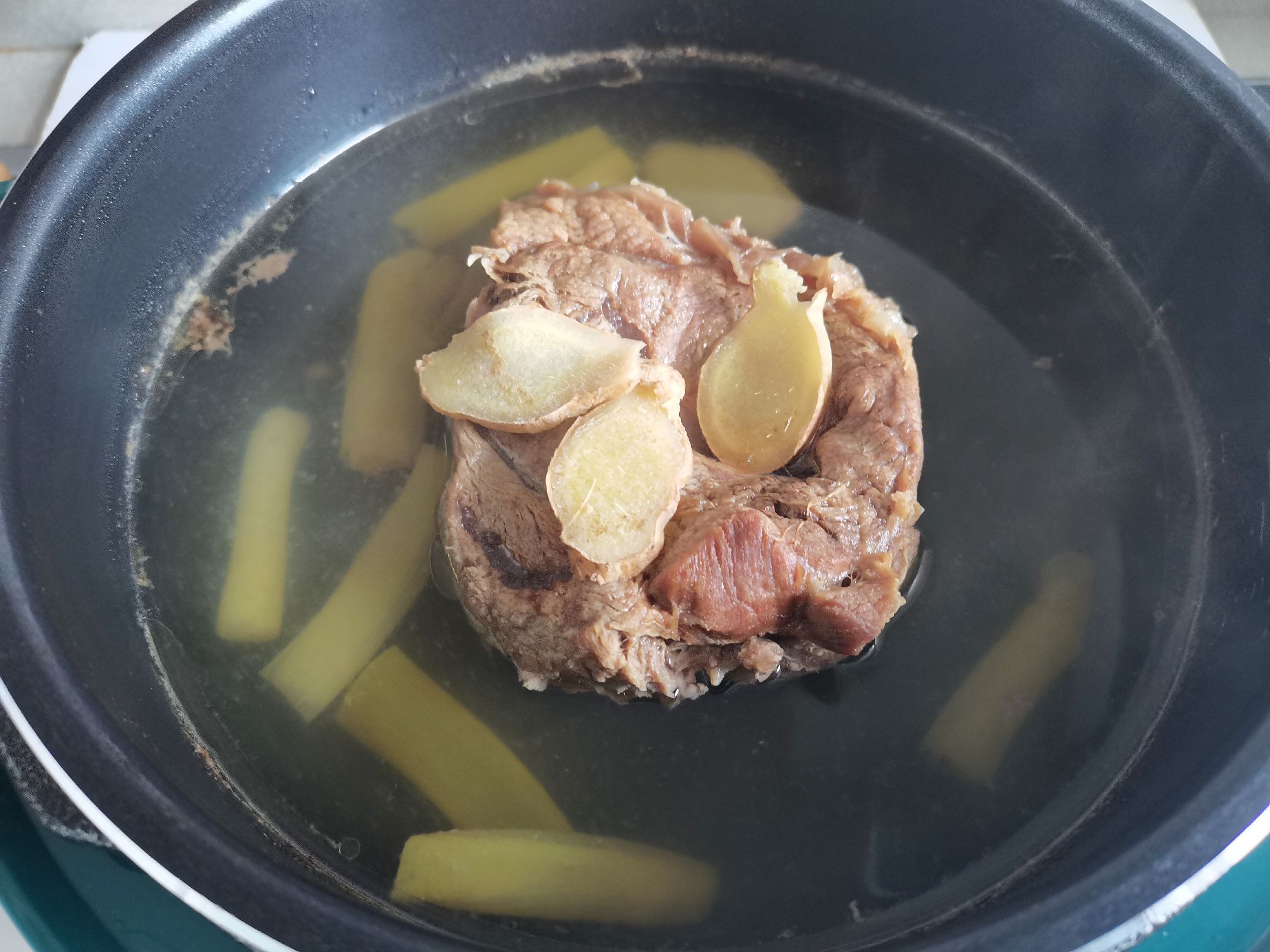 香辣牛腱子,香辣開胃,好吃又饞人的做法-香辣味燉菜譜-易網健康養生網 香辣牛腱子,香辣開胃,好吃又饞人的做法-香辣味燉菜譜