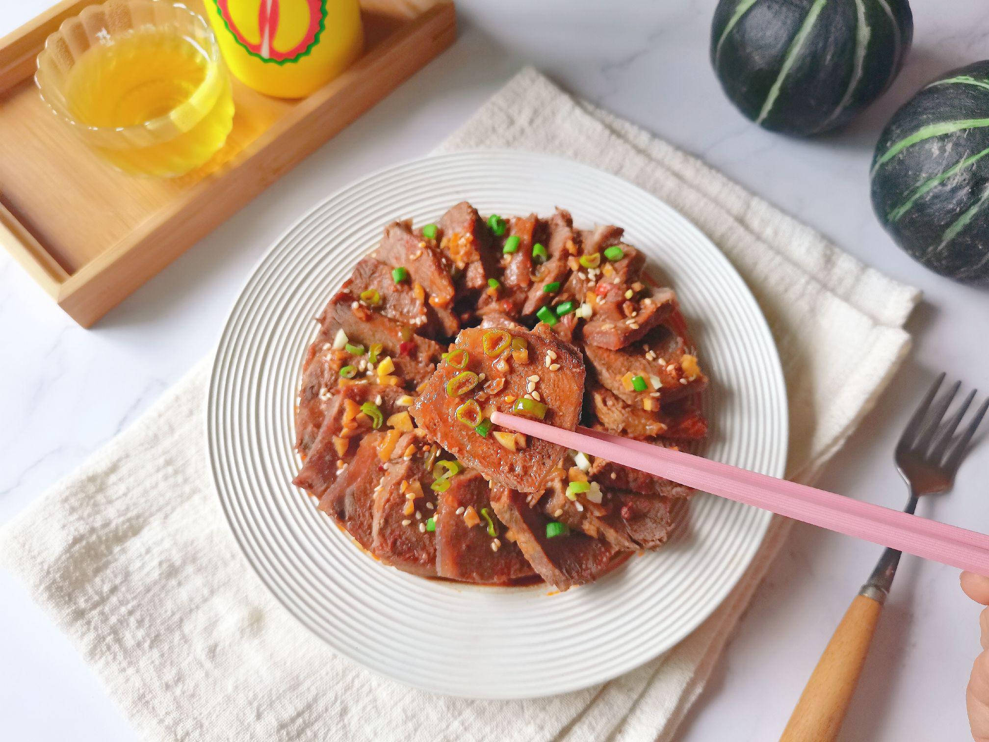 香辣牛腱子,香辣開胃,好吃又饞人的做法-香辣味燉菜譜-易網健康養生網 香辣牛腱子,香辣開胃,好吃又饞人的做法-香辣味燉菜譜