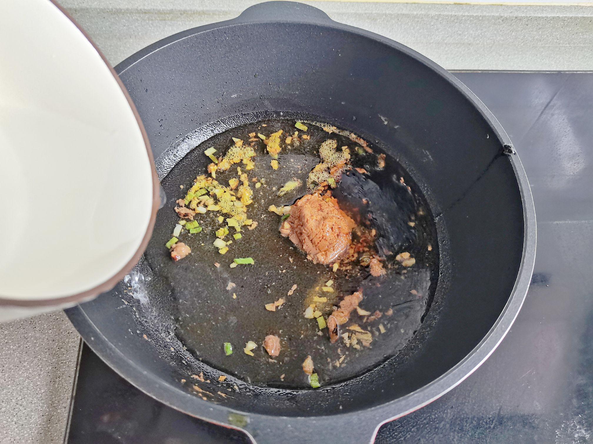 香辣牛腱子,香辣開胃,好吃又饞人的做法-香辣味燉菜譜-易網健康養生網 香辣牛腱子,香辣開胃,好吃又饞人的做法-香辣味燉菜譜