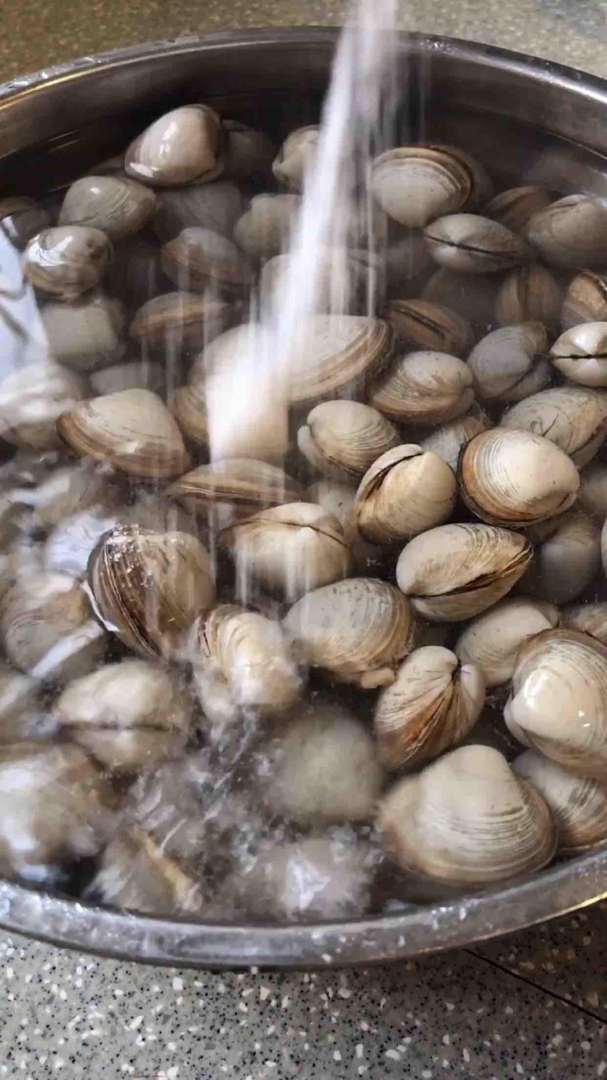 蛤蜊的正確清洗方法的做法-咸鮮味煮菜譜