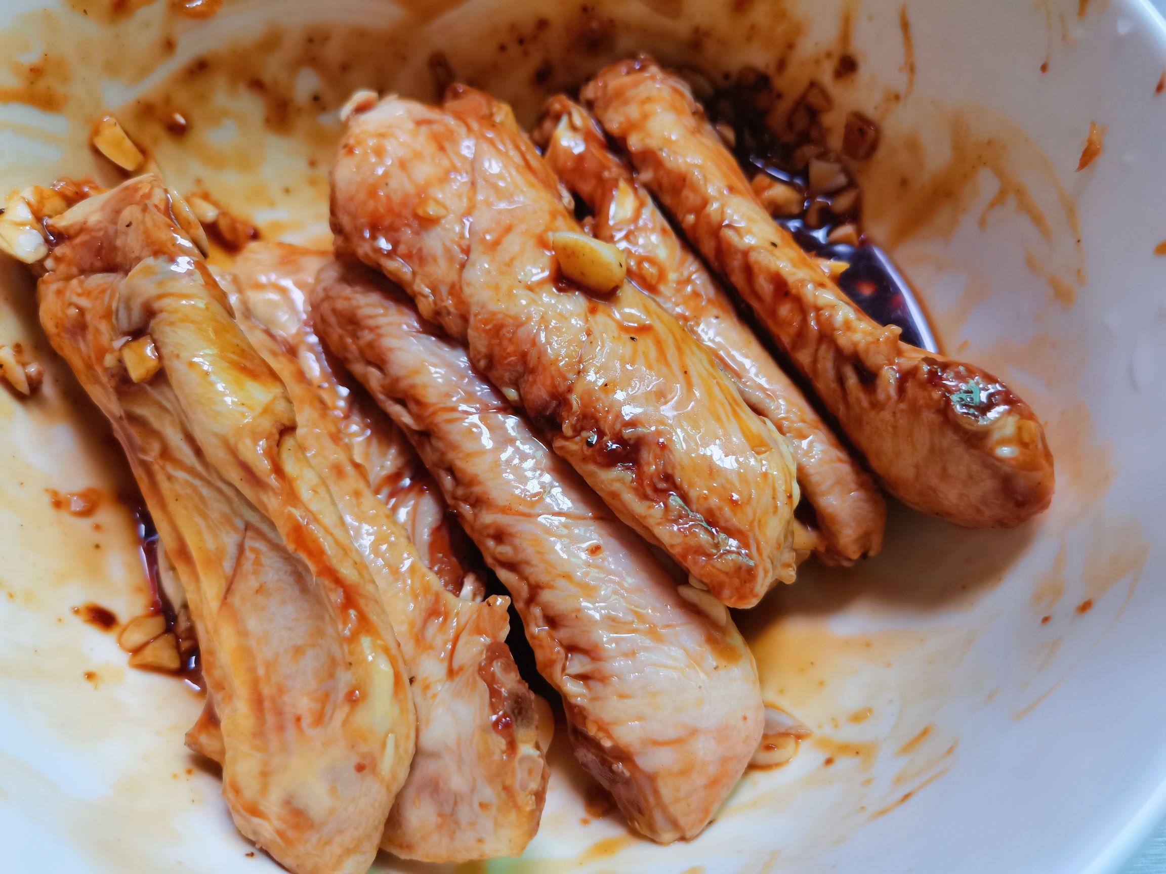 香烤鴨翅的做法-蒜香味烤菜譜-易網健康養生網 香烤鴨翅的做法-蒜香味烤菜譜