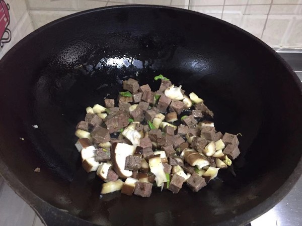 四喜豆腐包的做法-咸鮮味蒸菜譜-易網健康養生網 四喜豆腐包的做法-咸鮮味蒸菜譜