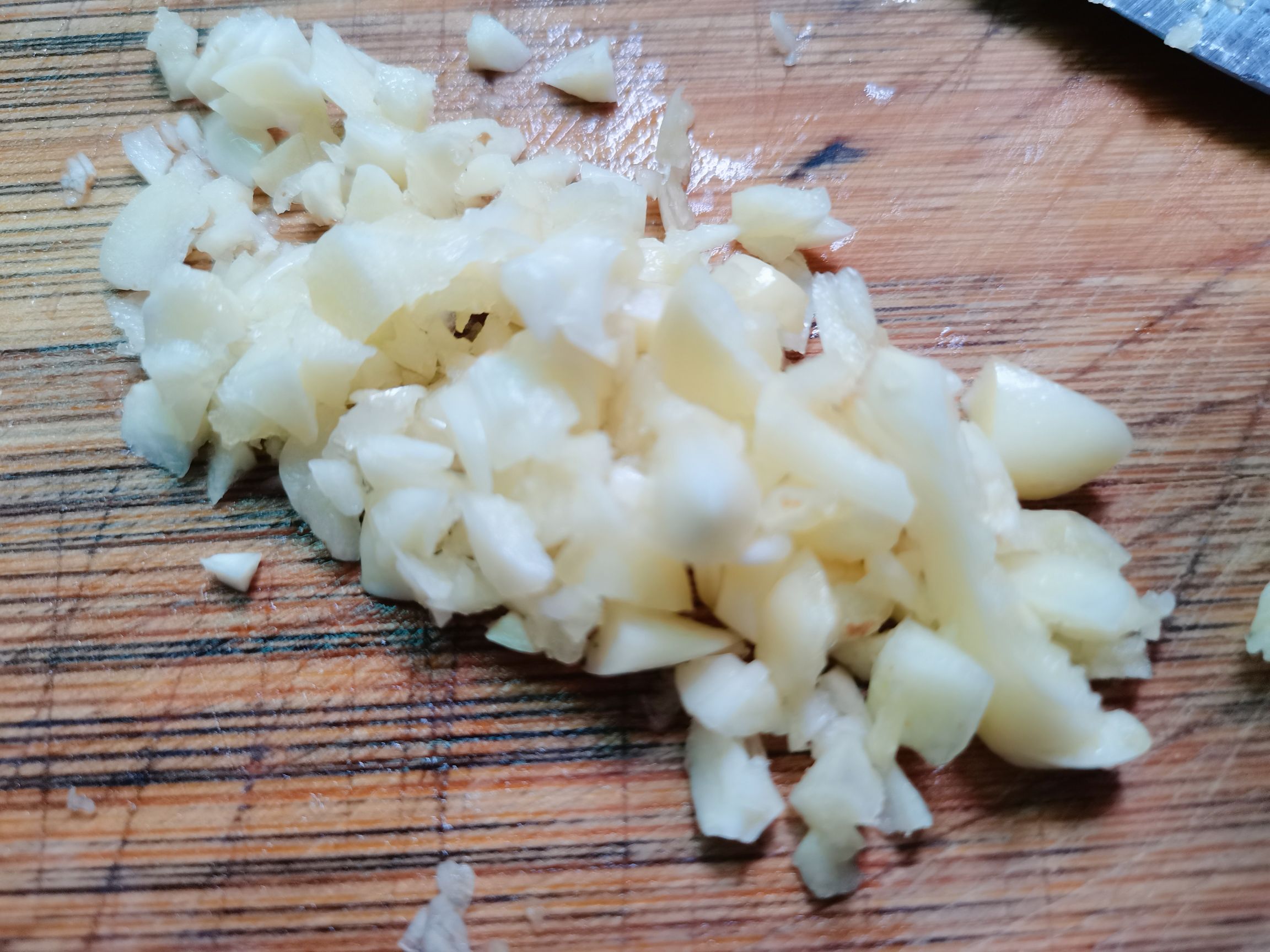 香烤鴨翅的做法-蒜香味烤菜譜-易網健康養生網 香烤鴨翅的做法-蒜香味烤菜譜