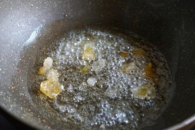 懶人版糖醋排骨的做法-酸甜味炒菜譜