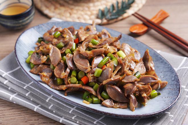 酸辣雞胗的做法-酸辣味炒菜譜