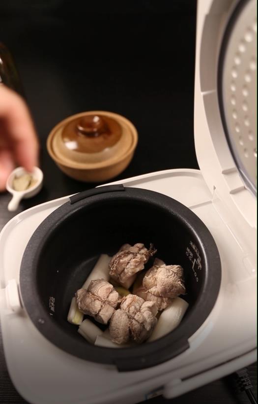 東坡肉的做法-咸鮮味燉菜譜-易網健康養生網 東坡肉的做法-咸鮮味燉菜譜