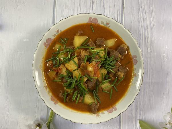 #年味食足#西紅柿土豆燉牛腩的做法-五香味燉菜譜-易網健康養生網 #年味食足#西紅柿土豆燉牛腩的做法-五香味燉菜譜