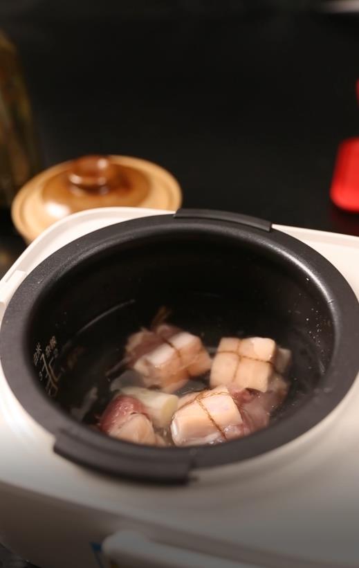 東坡肉的做法-咸鮮味燉菜譜-易網健康養生網 東坡肉的做法-咸鮮味燉菜譜