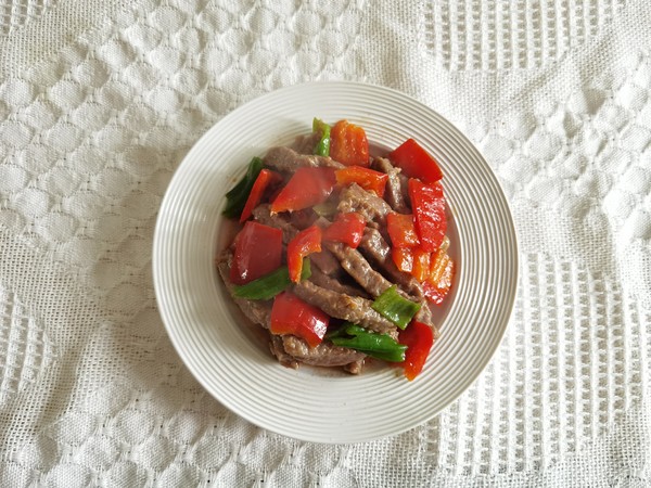 紅紅火火青紅椒小炒牛肉的做法-咸鮮味炒菜譜-易網健康養生網 紅紅火火青紅椒小炒牛肉的做法-咸鮮味炒菜譜