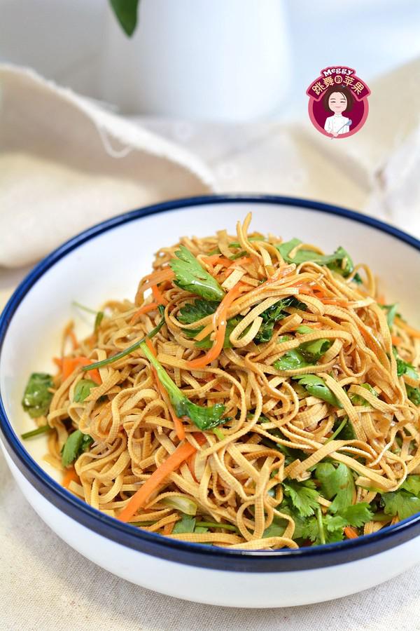 燙拌豆腐絲的做法-家常味拌菜譜-易網健康養生網 燙拌豆腐絲的做法-家常味拌菜譜