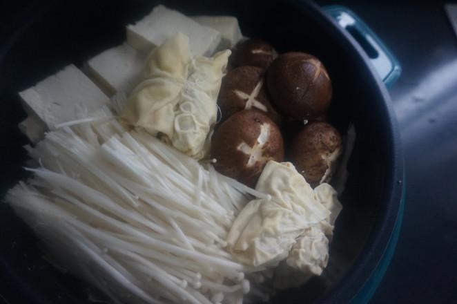 除夕餐桌上最后一道菜品——全家福,有它就圓滿了的做法-咸鮮味煮菜譜-易網健康養生網 除夕餐桌上最后一道菜品——全家福,有它就圓滿了的做法-咸鮮味煮菜譜