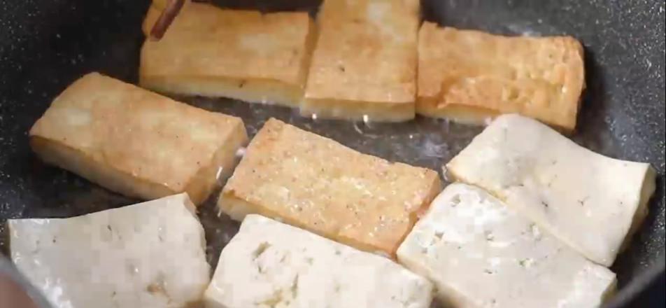 茄子豆腐煲的做法-茄汁味煲菜譜-易網健康養生網 茄子豆腐煲的做法-茄汁味煲菜譜