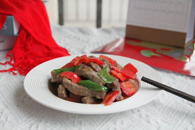 紅紅火火青紅椒小炒牛肉的做法-咸鮮味炒菜譜-易網健康養生網 紅紅火火青紅椒小炒牛肉的做法-咸鮮味炒菜譜