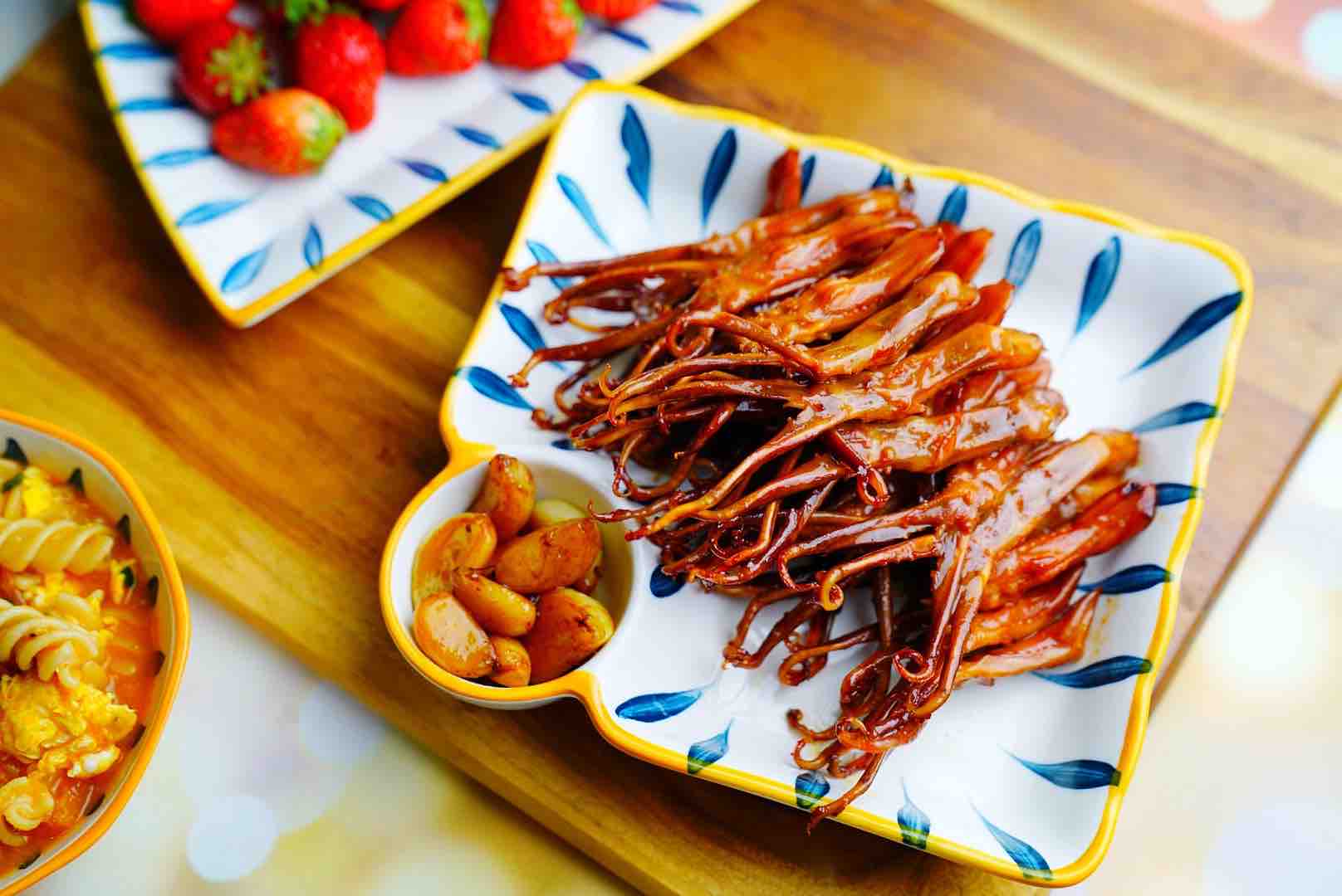 按孩子的要求，來個全新的鴨舌小吃的做法-家常味燒菜譜