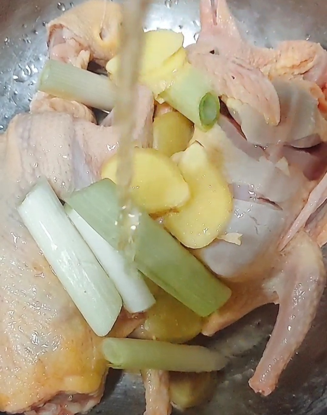 烤乳鴿的做法-家常味烤菜譜-易網(wǎng)健康養(yǎng)生網(wǎng) 烤乳鴿的做法-家常味烤菜譜