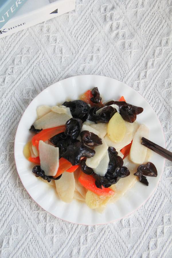 爽脆胡蘿卜山藥炒木耳的做法-咸鮮味炒菜譜