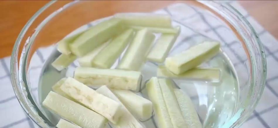 茄子豆腐煲的做法-茄汁味煲菜譜-易網健康養生網 茄子豆腐煲的做法-茄汁味煲菜譜