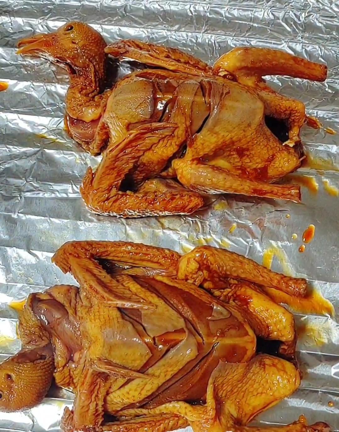 烤乳鴿的做法-家常味烤菜譜-易網(wǎng)健康養(yǎng)生網(wǎng) 烤乳鴿的做法-家常味烤菜譜