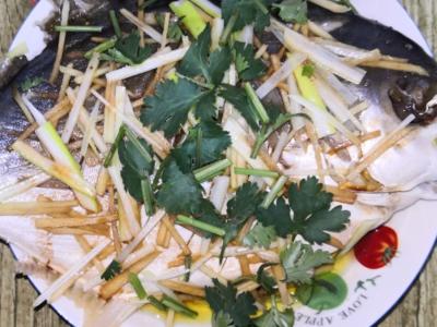清蒸金鯧魚的做法-咸鮮味蒸菜譜