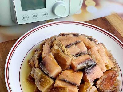 臘味合蒸老家專(zhuān)屬的年味，娃爸邊吃邊感慨的做法-家常味蒸菜譜