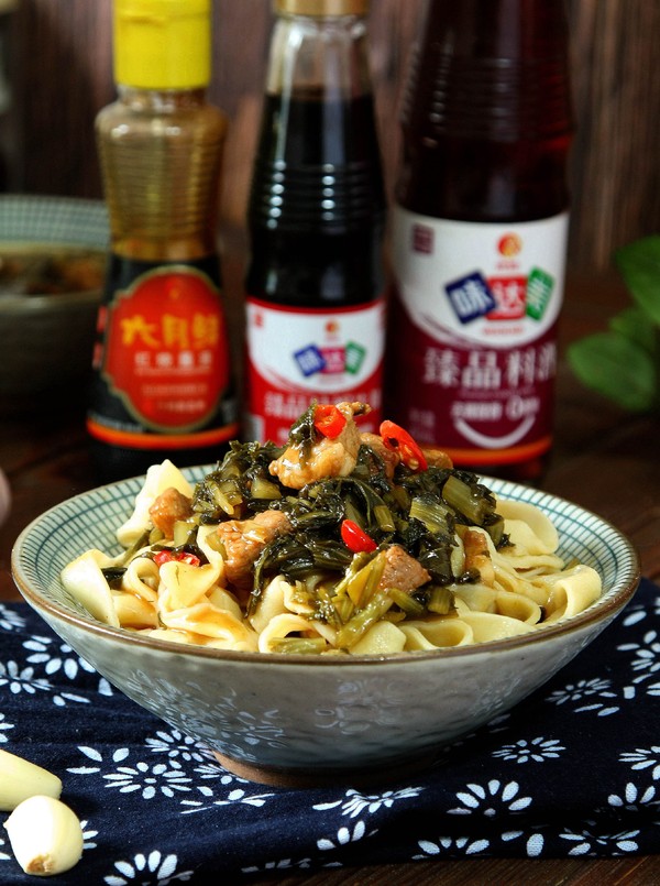 雪菜肉丁手搟面的做法-咸鮮味煮菜譜-易網(wǎng)健康養(yǎng)生網(wǎng) 雪菜肉丁手搟面的做法-咸鮮味煮菜譜