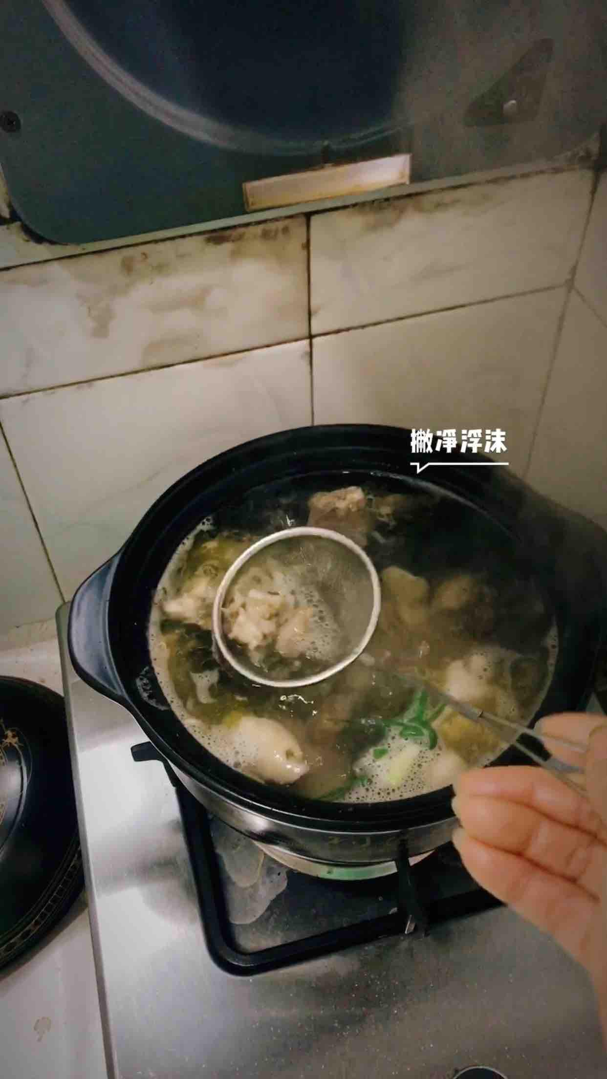 山藥天麻燉柴雞的做法-家常味燉菜譜